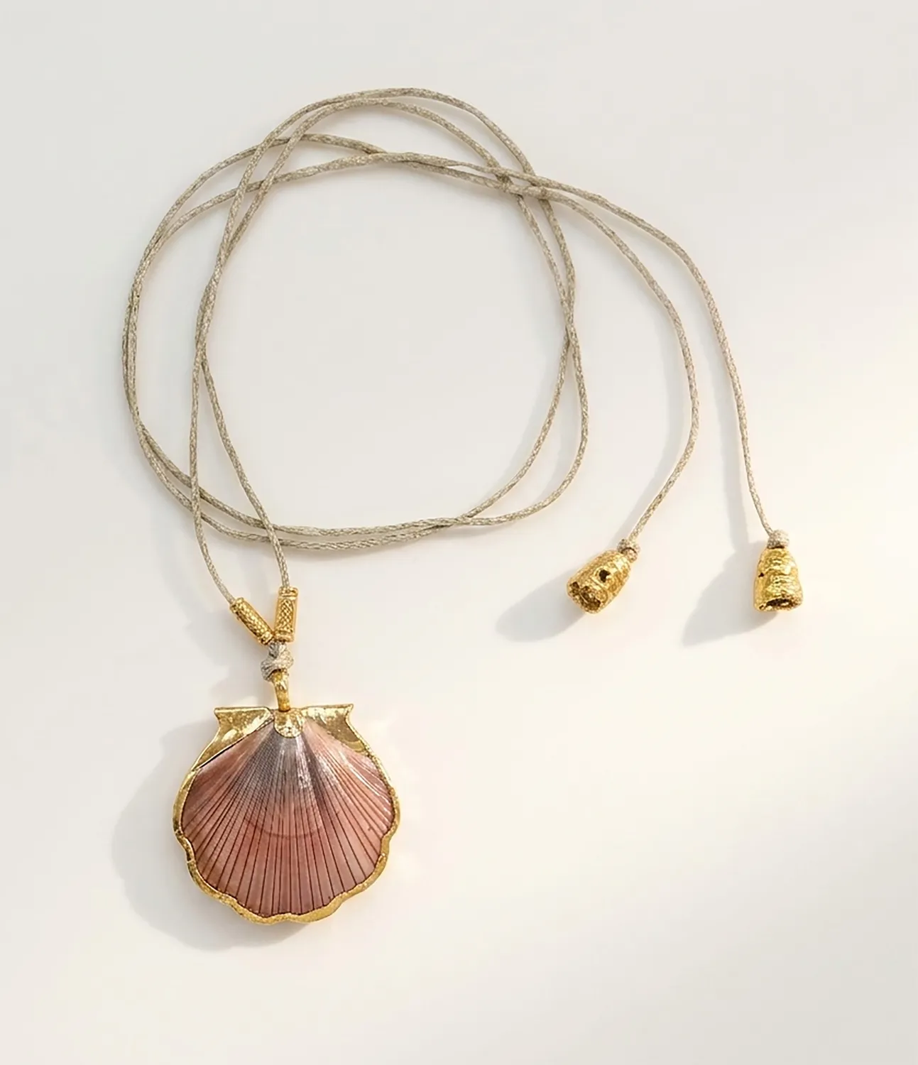 Elise Tsikis Ithaki collier coquillage cordon coton