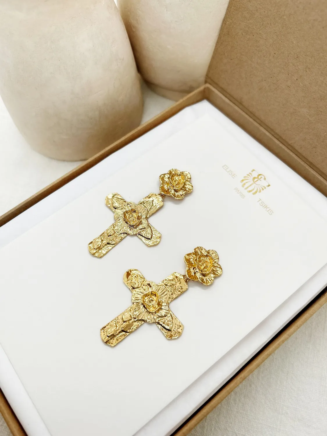 Elise Tsikis Sian boucles d'oreilles pendantes clips