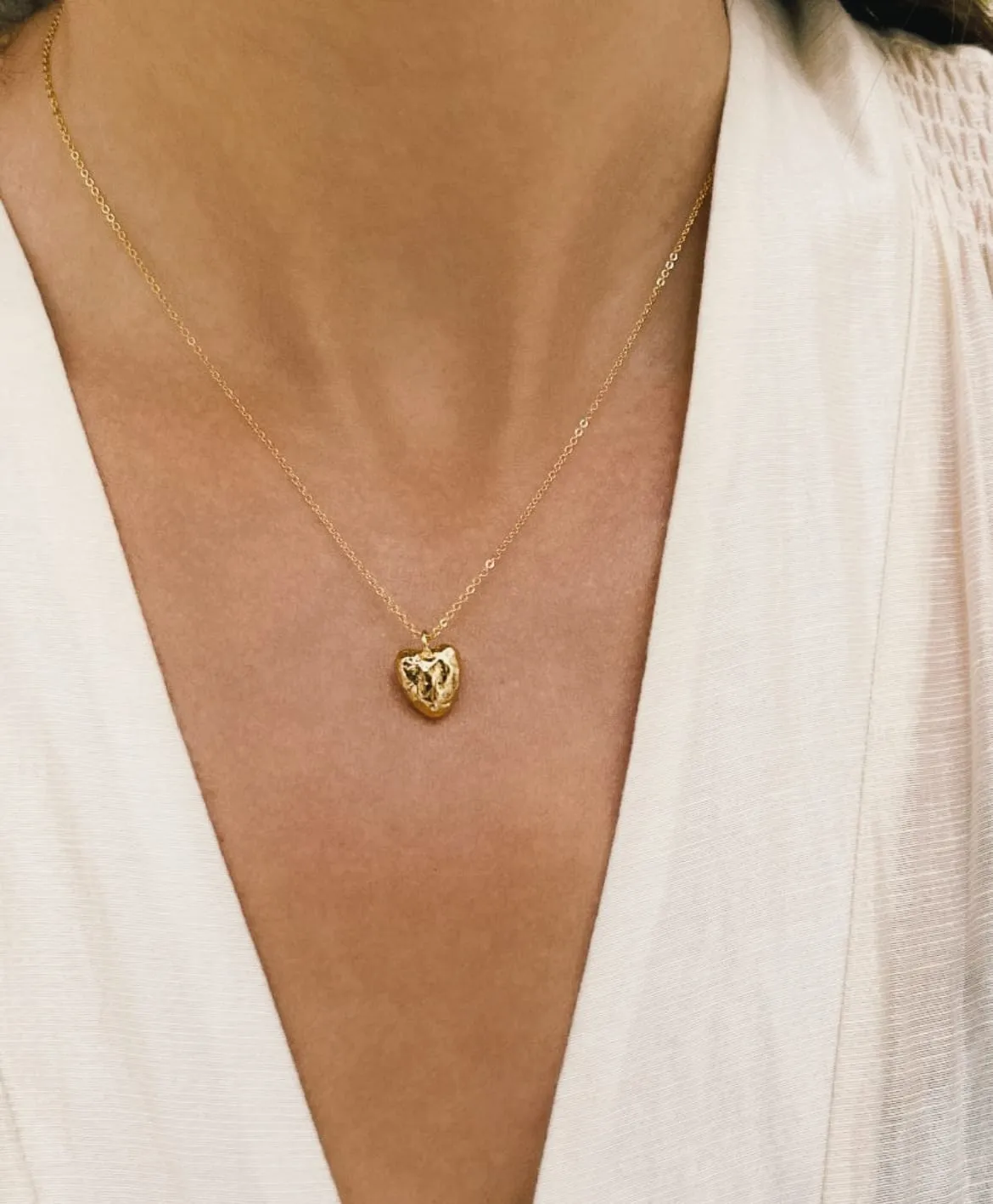 Elise Tsikis Hory collier cœur doré or jaune 40 cm