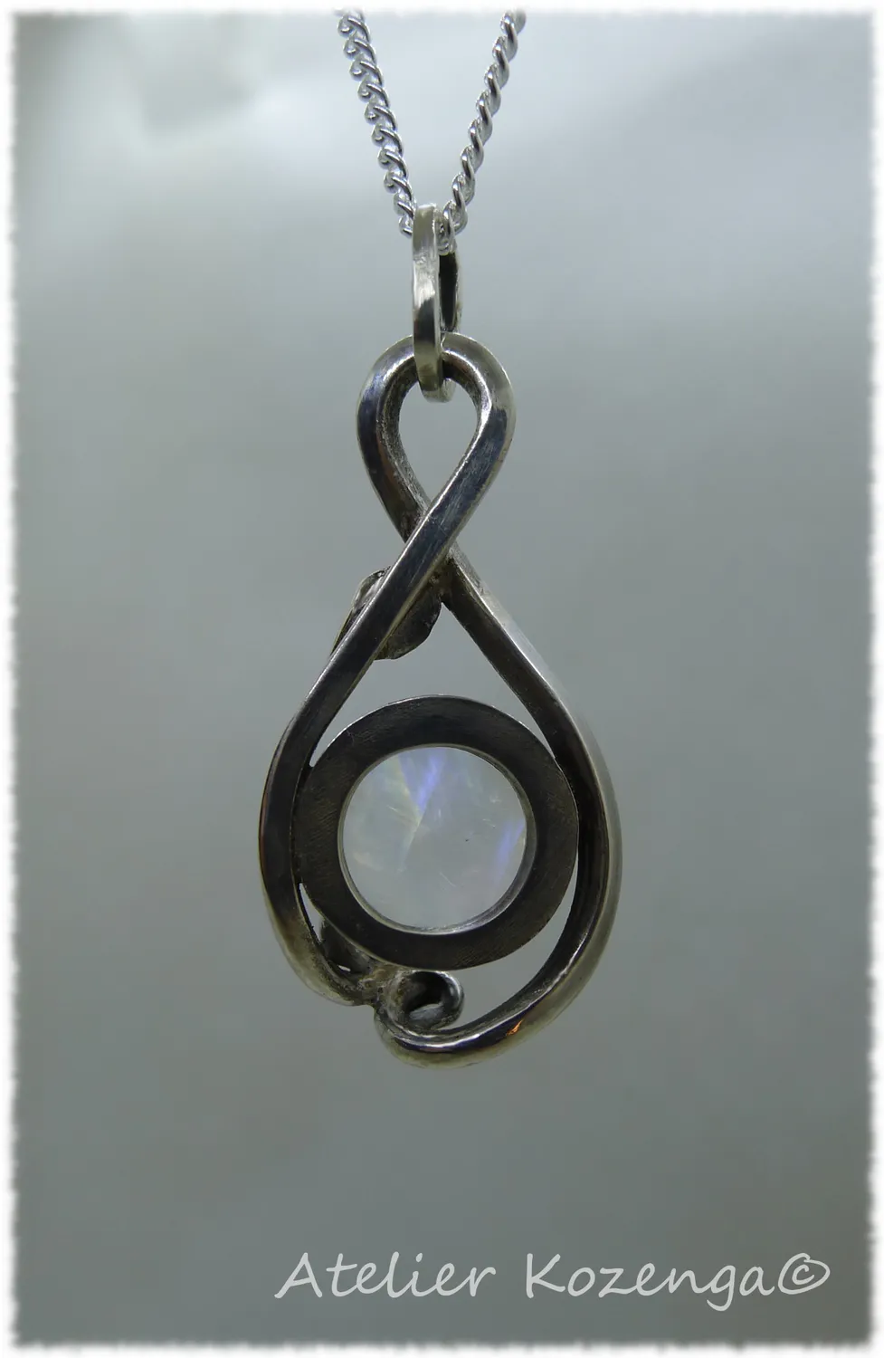 L'Atelier Kozenga Luna pendentif argent labradorite 10 mm