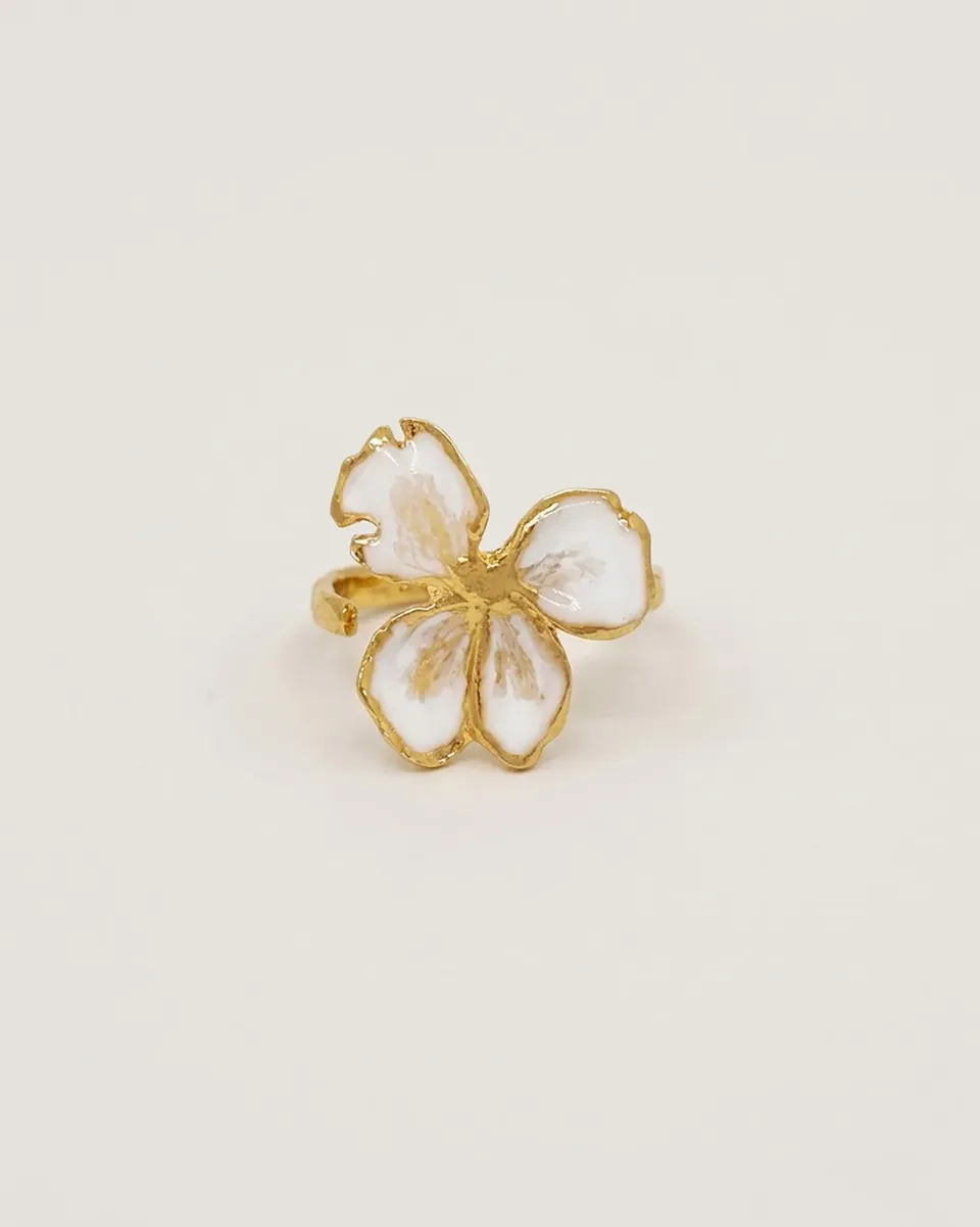 Elise Tsikis Némésis Damy bague phalange émaillée fleur