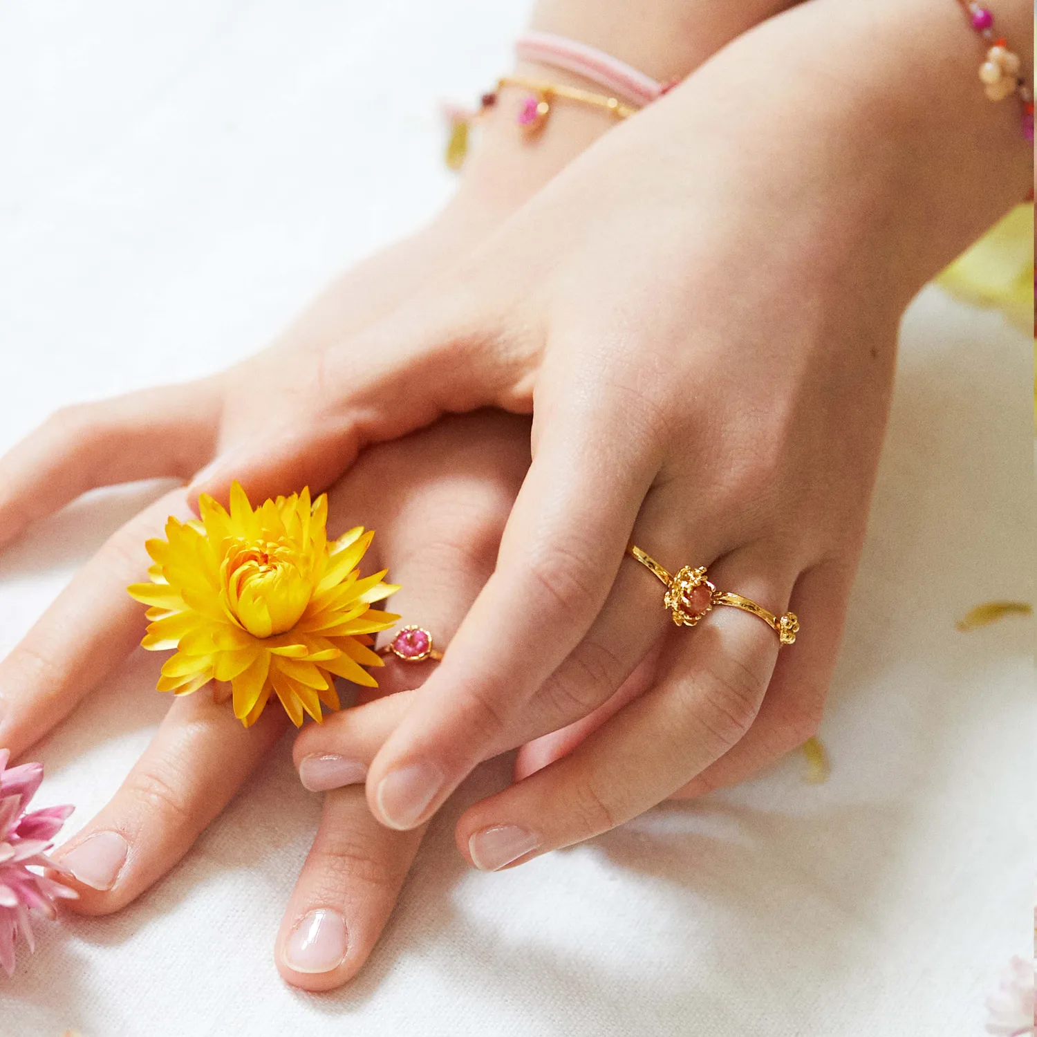 Elise Tsikis Fleur Grenadine Grenadi bague orange ajustable