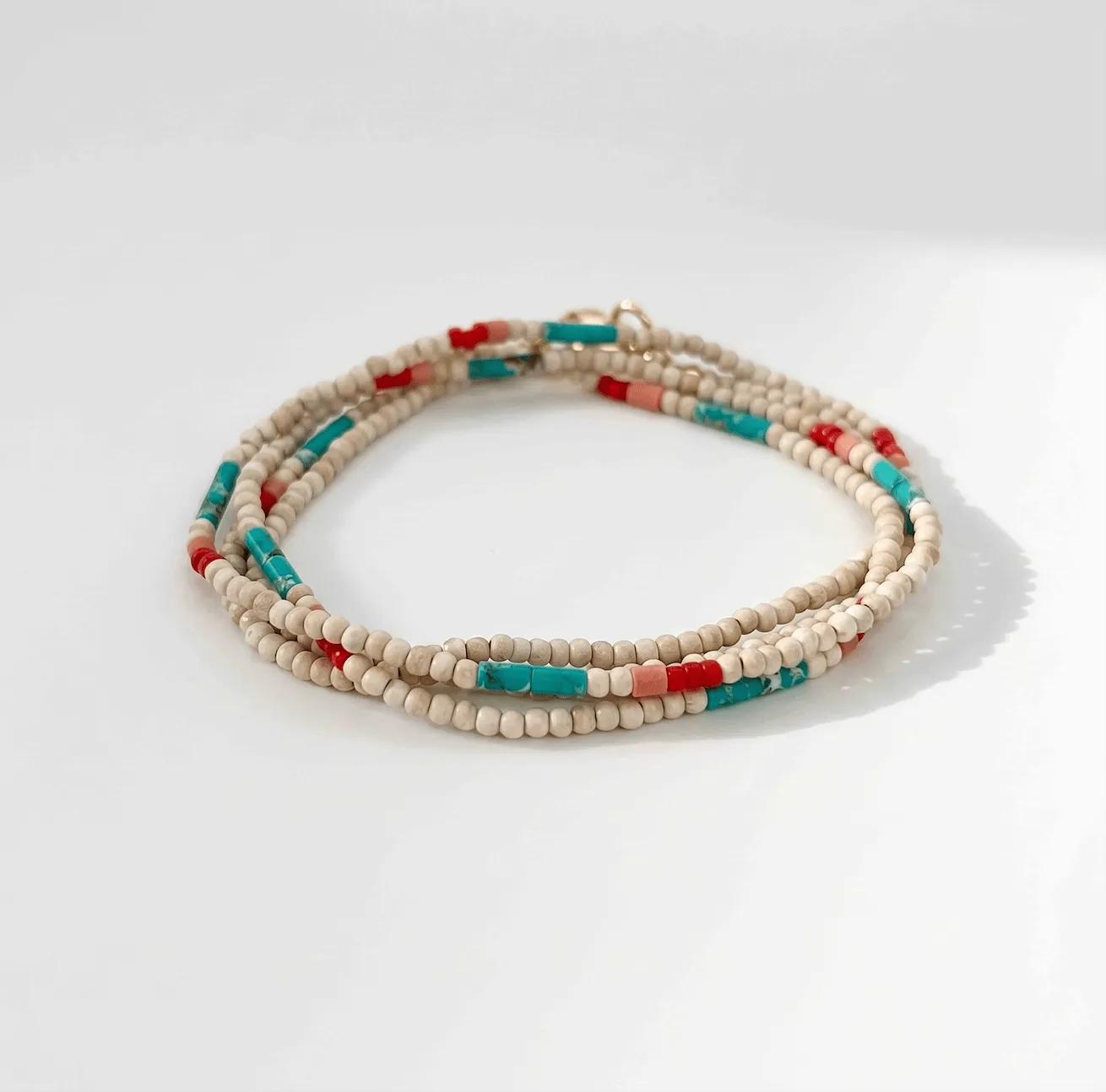 Elise Tsikis Kachina Naruna collier étoile rouge 71 cm