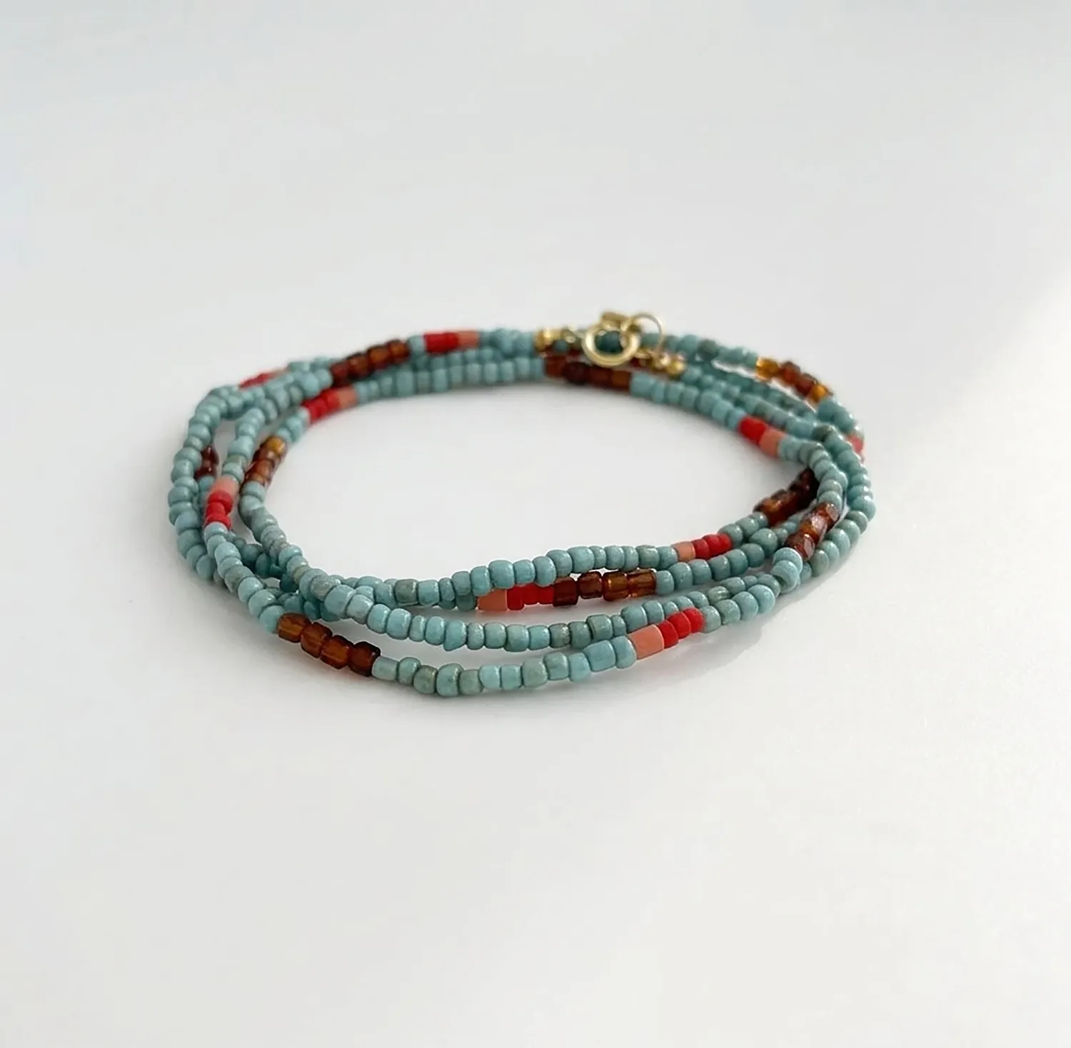 Elise Tsikis Kachina Naruna collier étoile rouge 71 cm