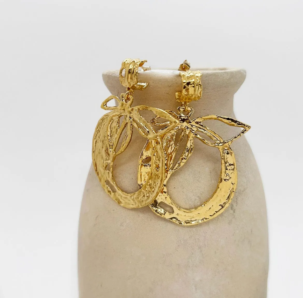 Elise Tsikis Claudia boucles d’oreilles pendantes oranges
