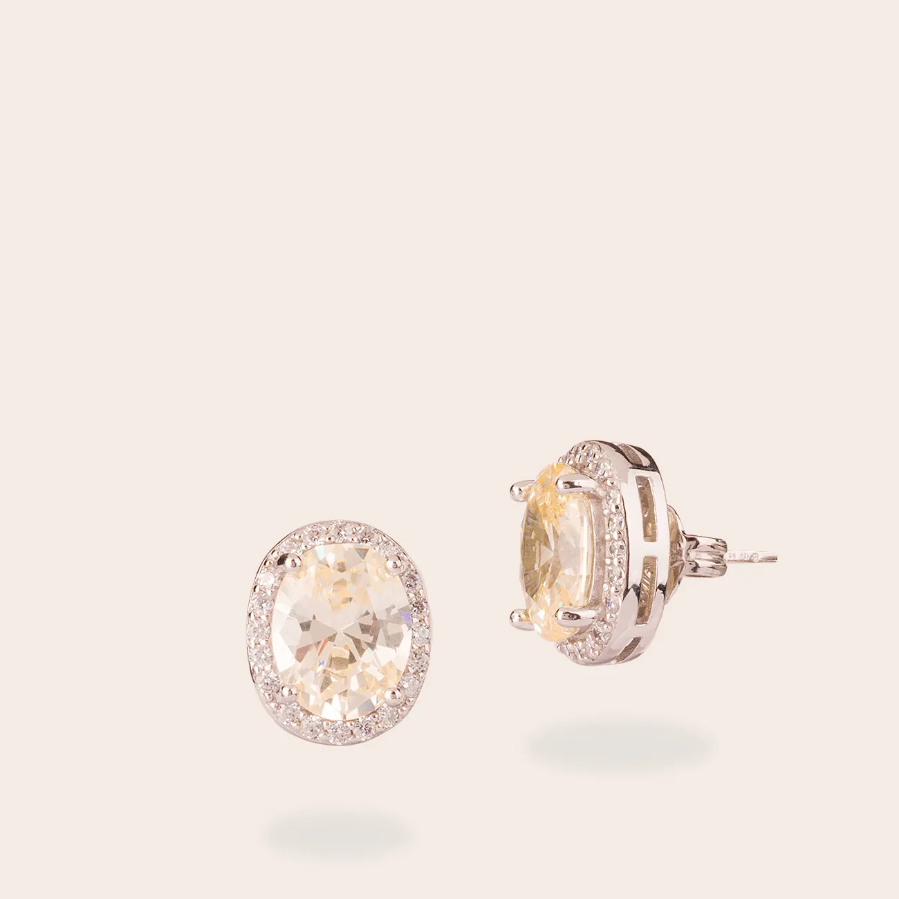 Ultima Edizione ovale zircon couleur boucles d’oreilles puces