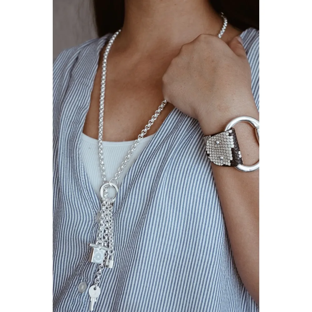 Secret de Cuir N°1223 sautoir coulissant cadenas plaqué