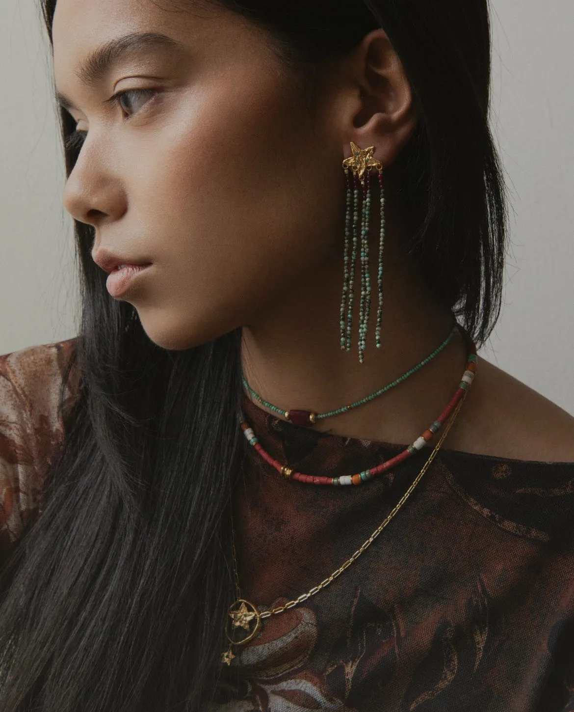 Elise Tsikis Meada collier blanc pierres naturelles