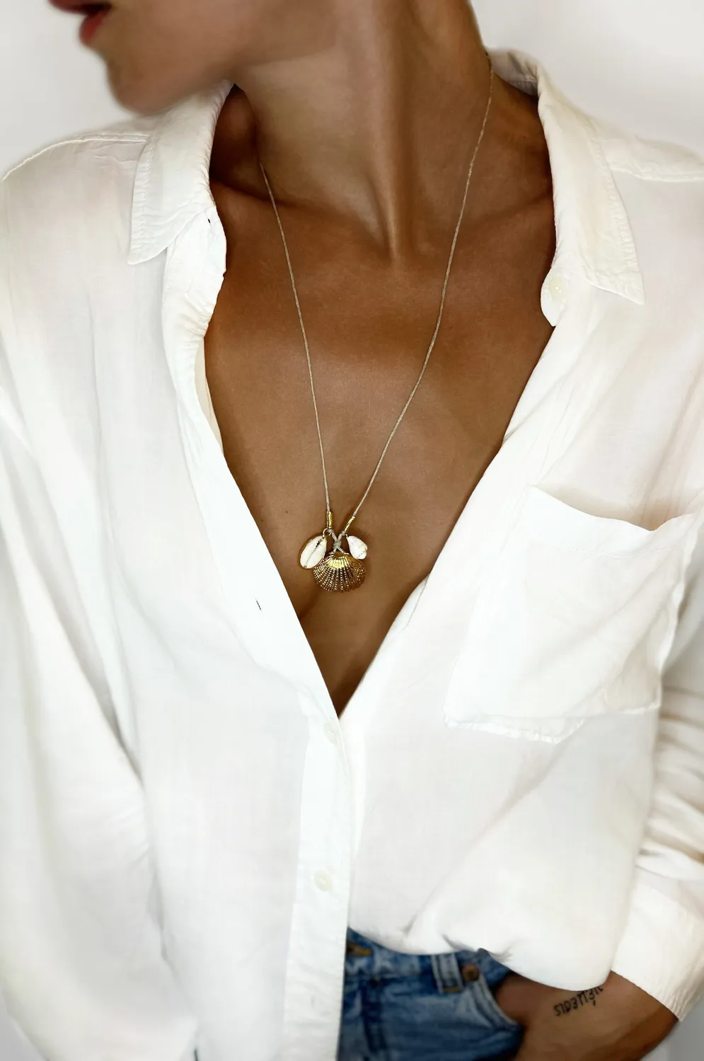 Elise Tsikis Samos collier coquillages cordon 50 cm