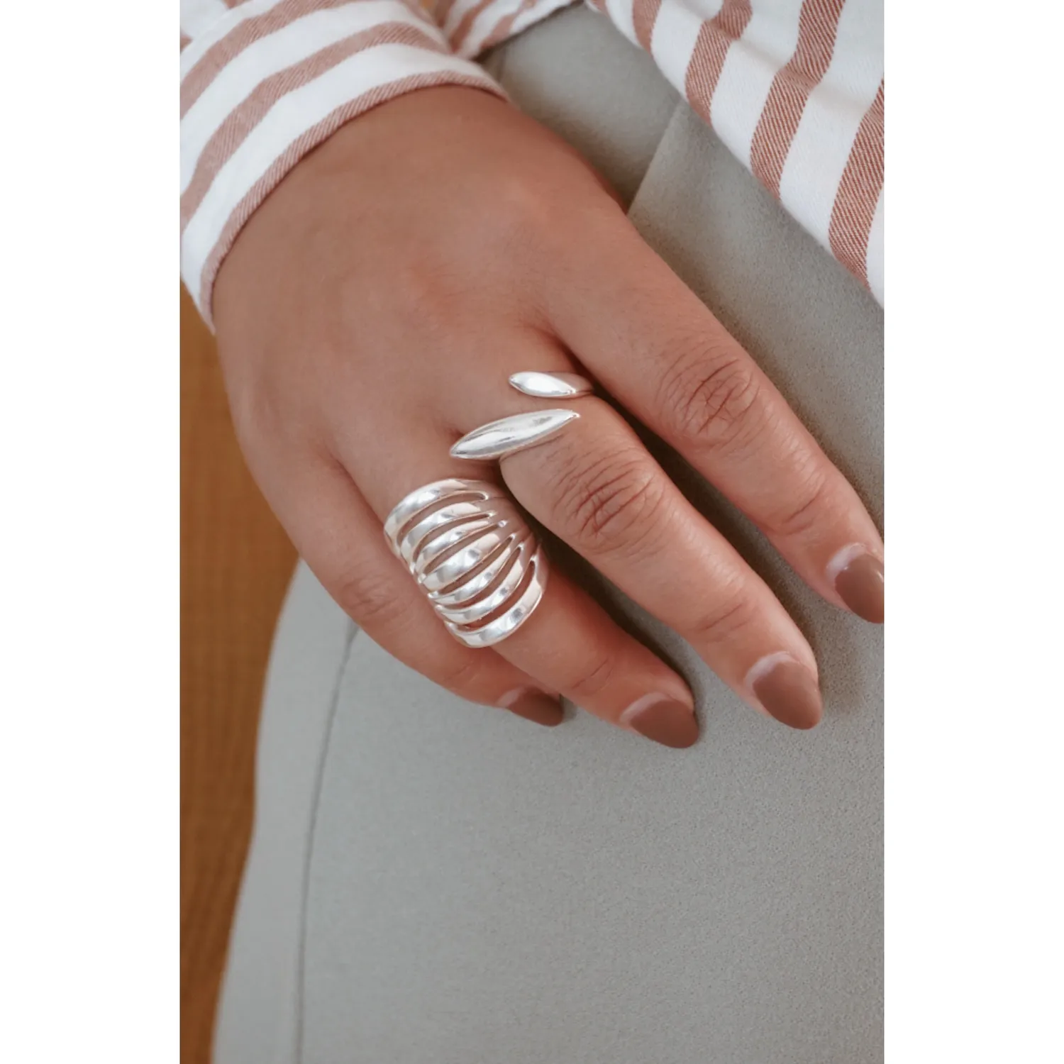 Secret de Cuir N°1306 bague 7 stries plaqué argent