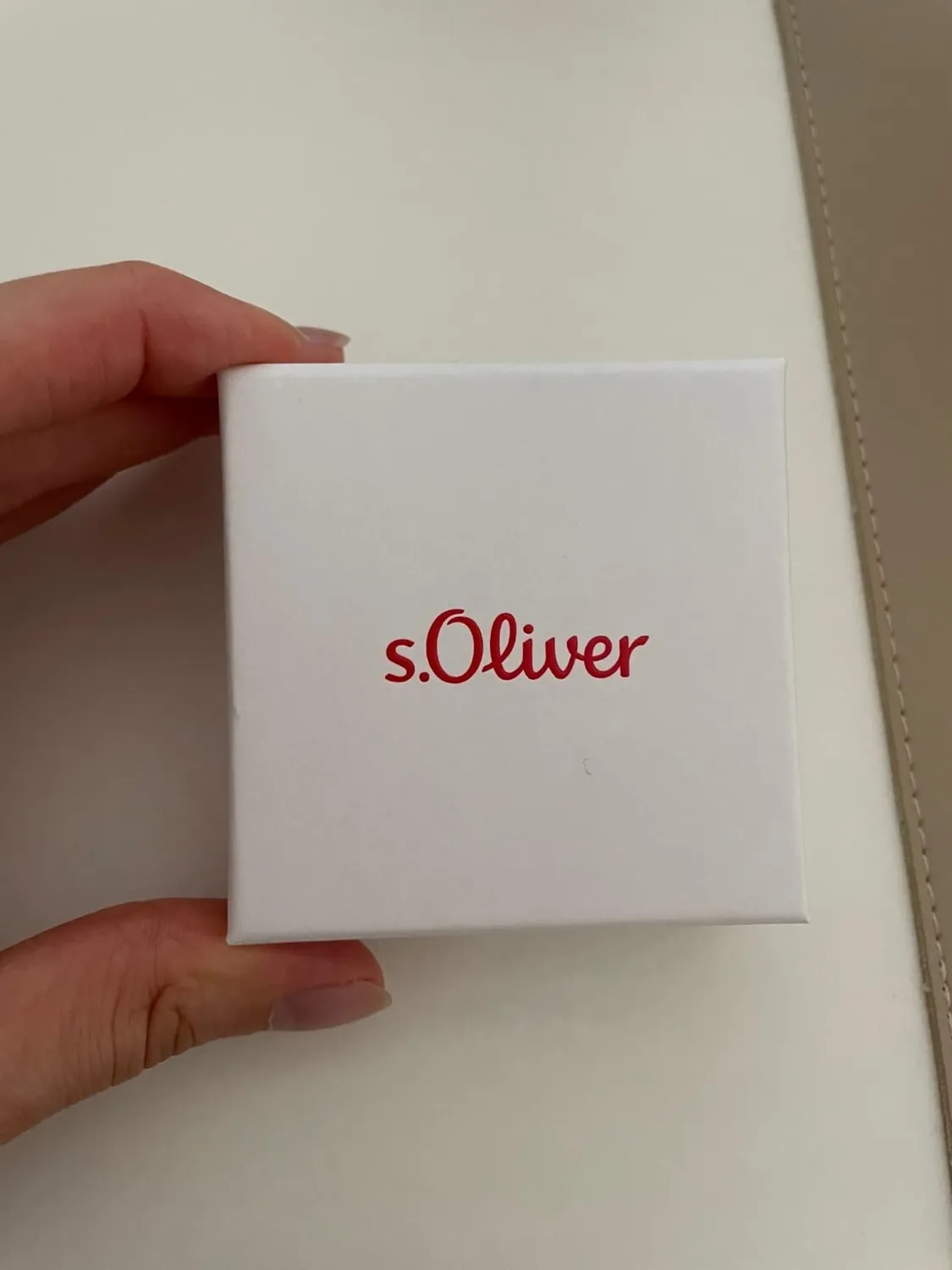 s.Oliver 2034889 boucles d'oreilles pendantes noires femme