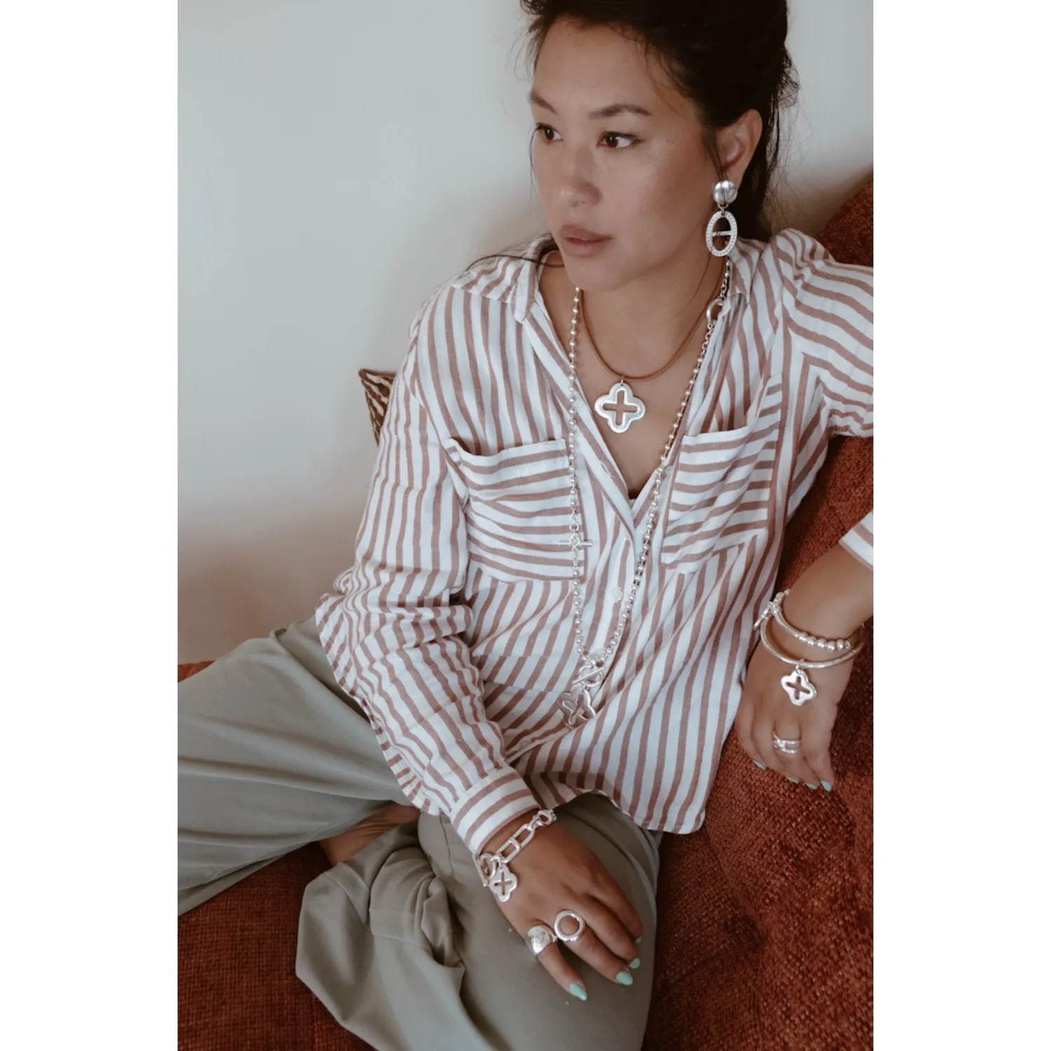Secret de Cuir N°1327 jonc ovale barre plaqué argent