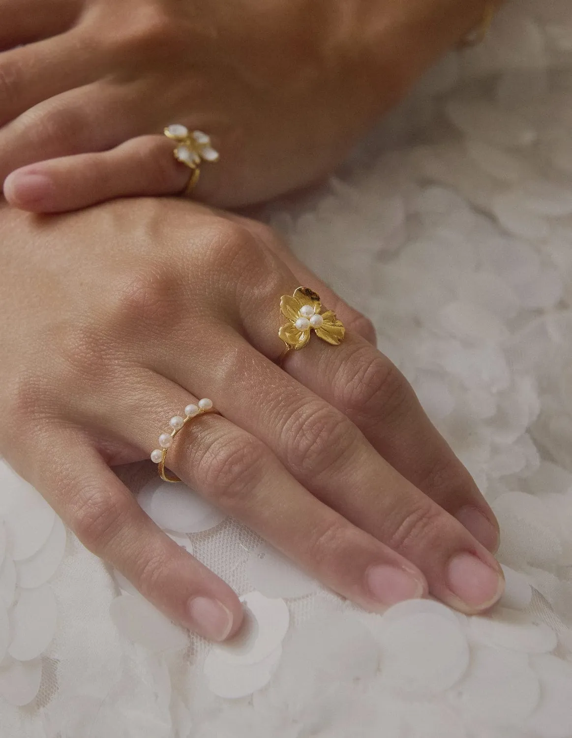 Elise Tsikis Plaka bague perle de culture doré taille 54