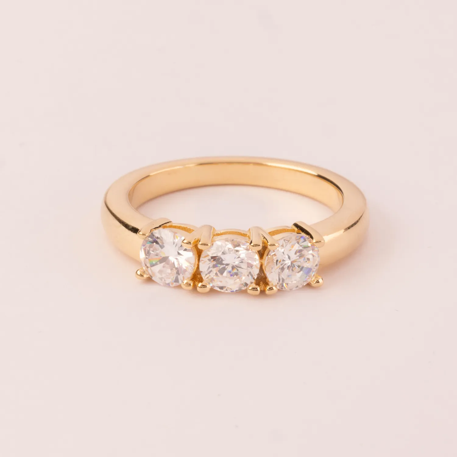 Ultima Edizione trilogy classique 4.5 mm bague trois pierres