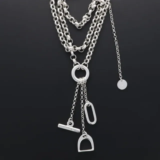 Secret de Cuir N°403 sautoir 3 pendentifs étrier argenté