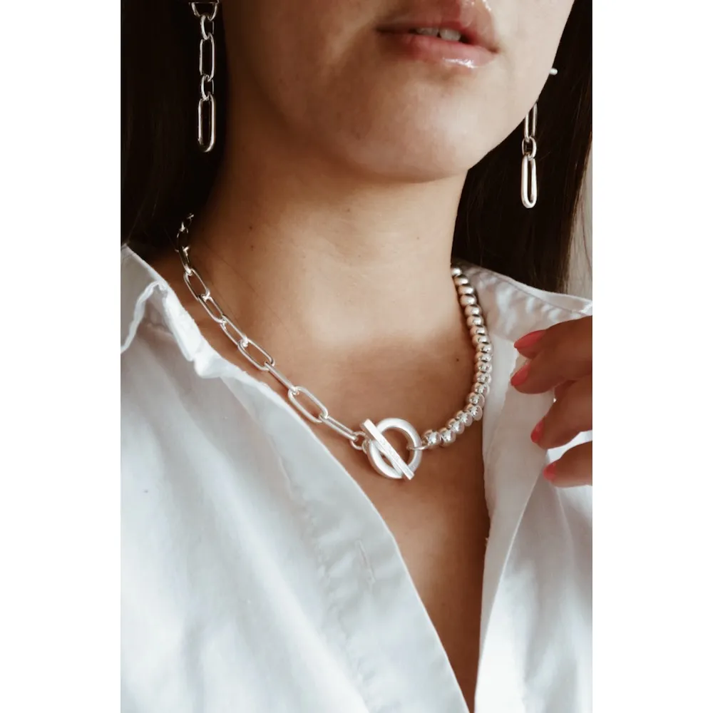 Secret de Cuir N°911 collier chaîne perles noires argenté