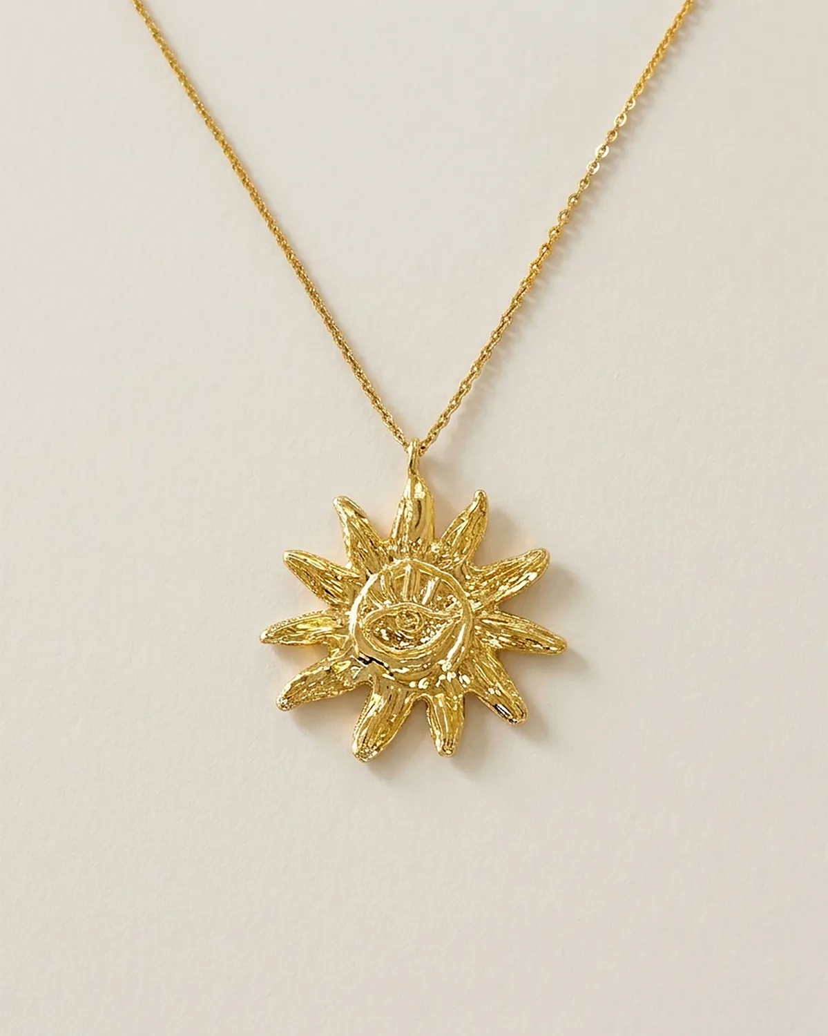 Elise Tsikis Helios Sol collier soleil or jaune 50 cm