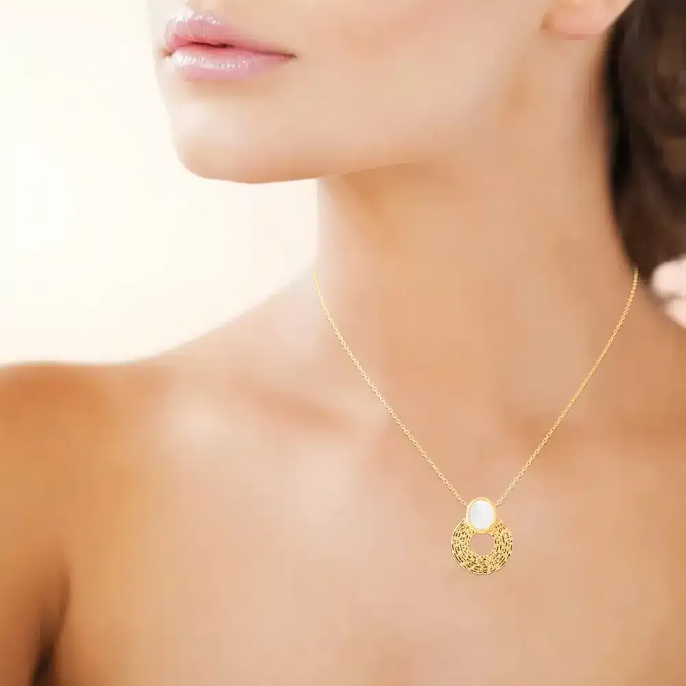 Oriana France collier strié plaqué or pierre de lune