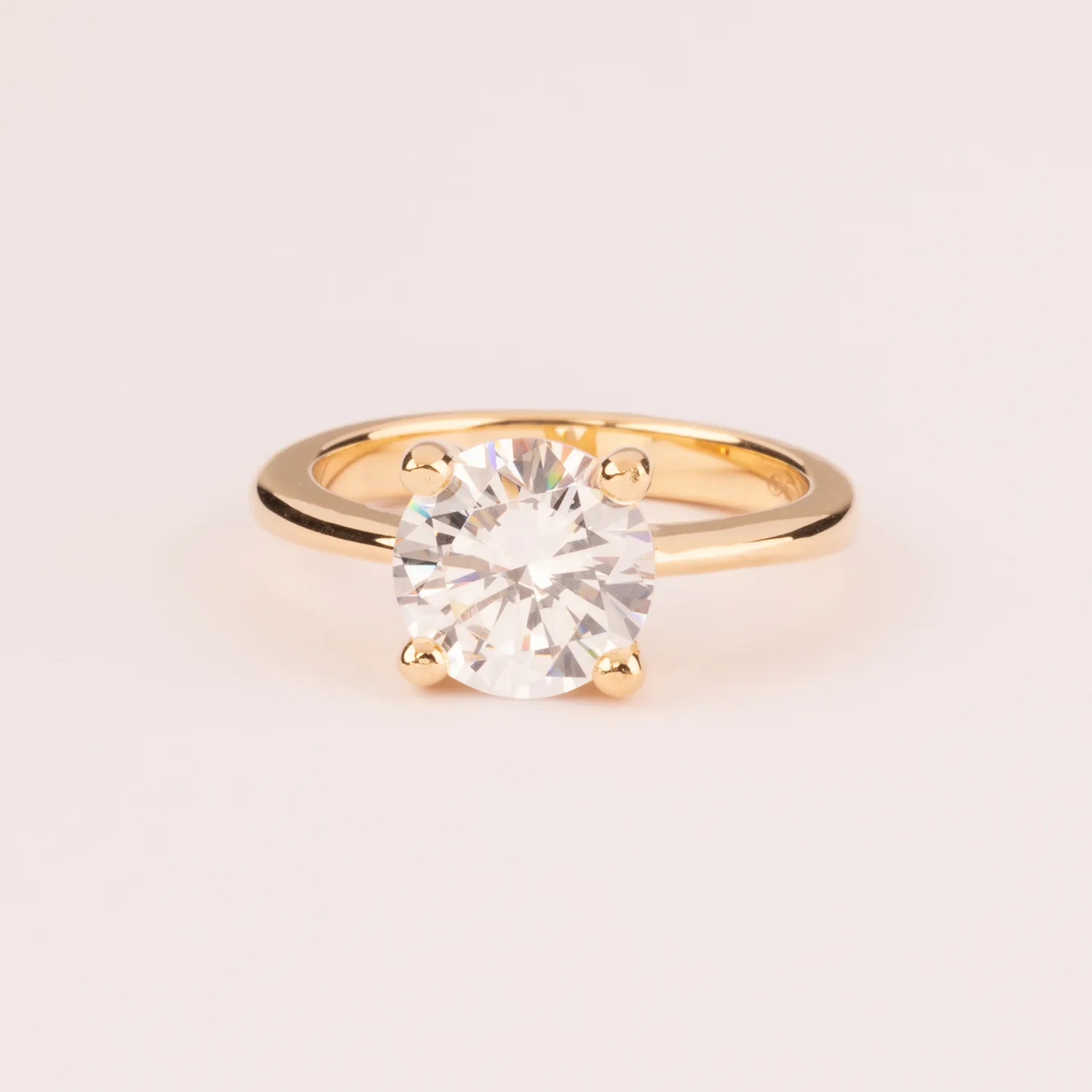 Ultima Edizione solitaire 4 griffes 9 mm bague