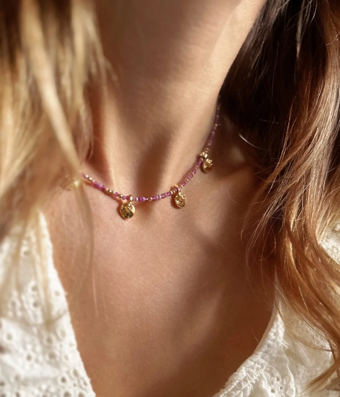 Elise Tsikis Efendi collier perles mauve lépidolite