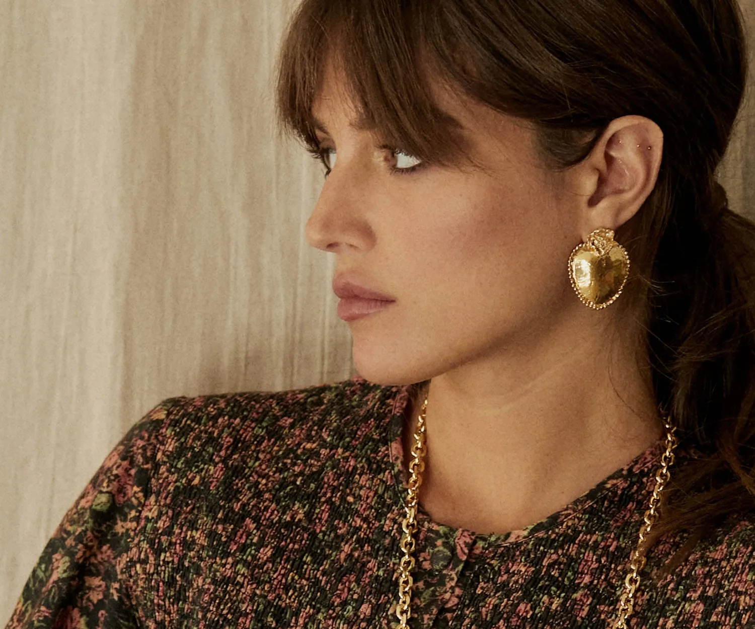 Elise Tsikis Manoush Sieci boucles d’oreilles dorées cœur