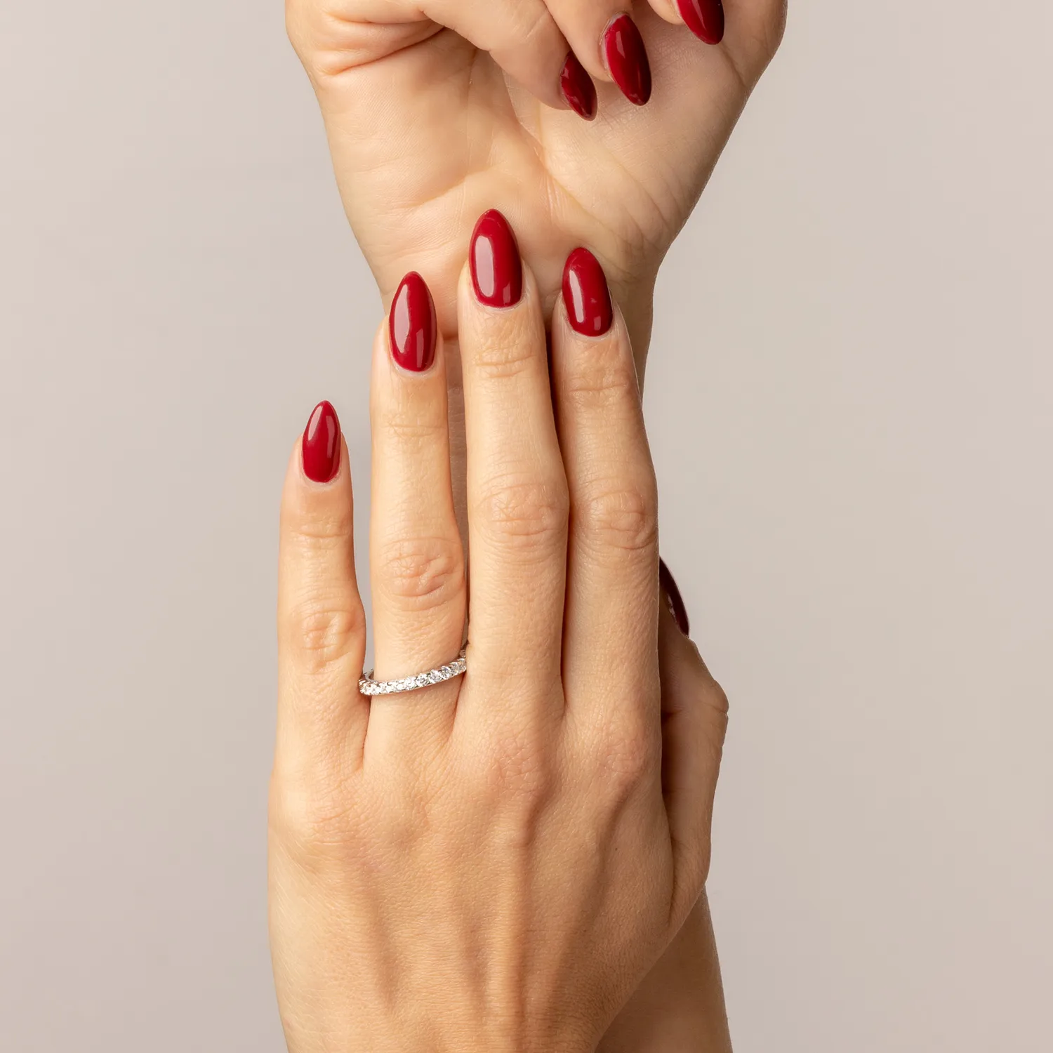 ULTIMA EDIZIONE Fedina bague éternité zircons 2 mm