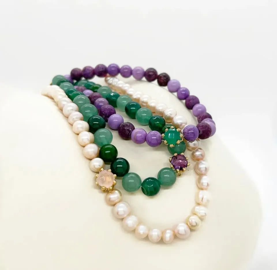 Elise Tsikis Ismailaga collier vert améthyste archive