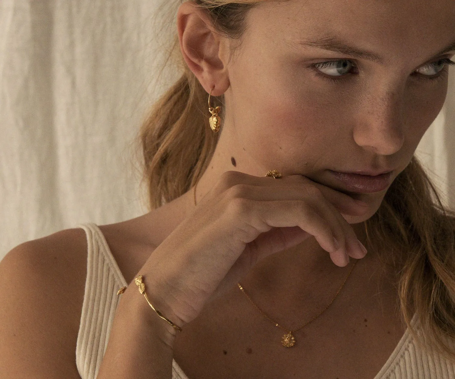 Elise Tsikis Ikaros jonc bracelet or jaune ajustable