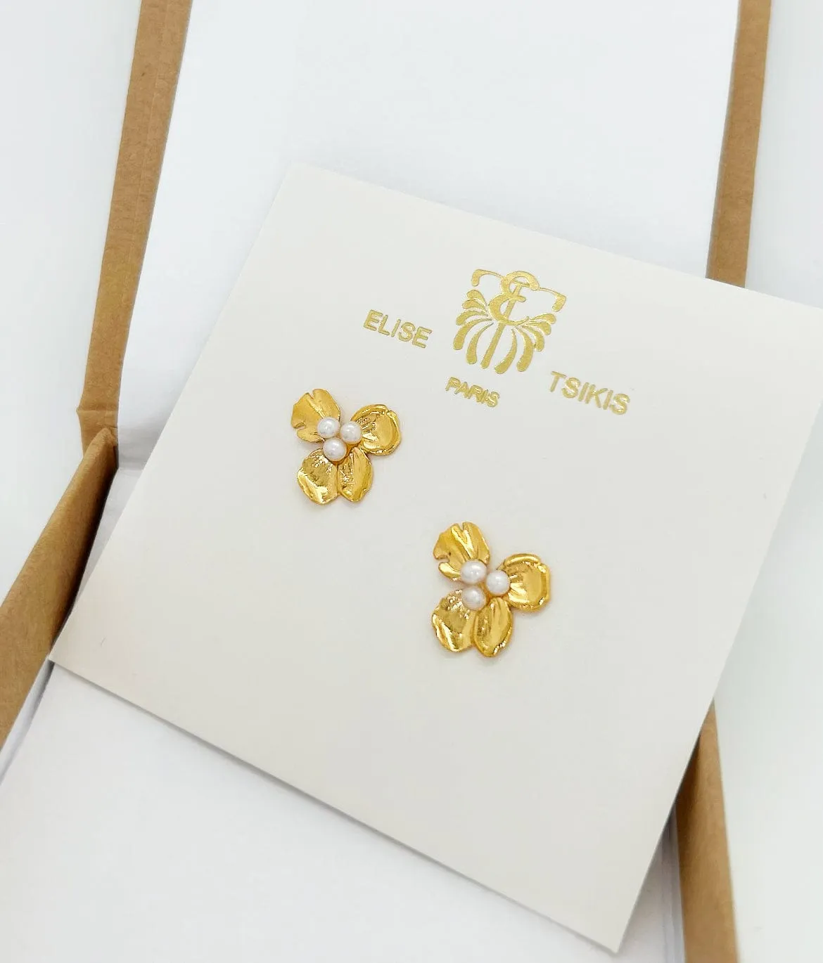 Elise Tsikis Némésis Belakia Pearl boucles perles