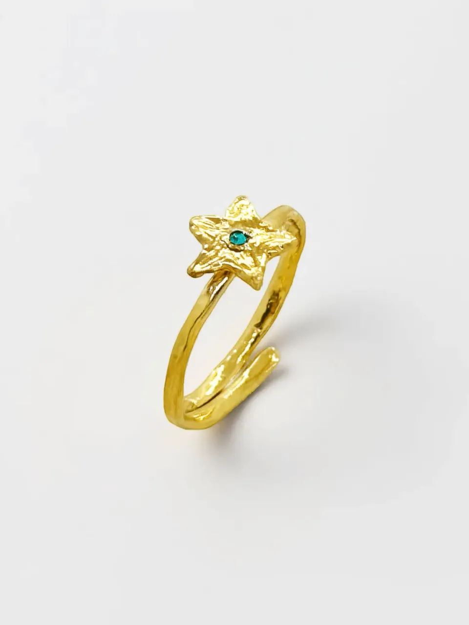 Elise Tsikis Dilley bague étoile ajustable dorée