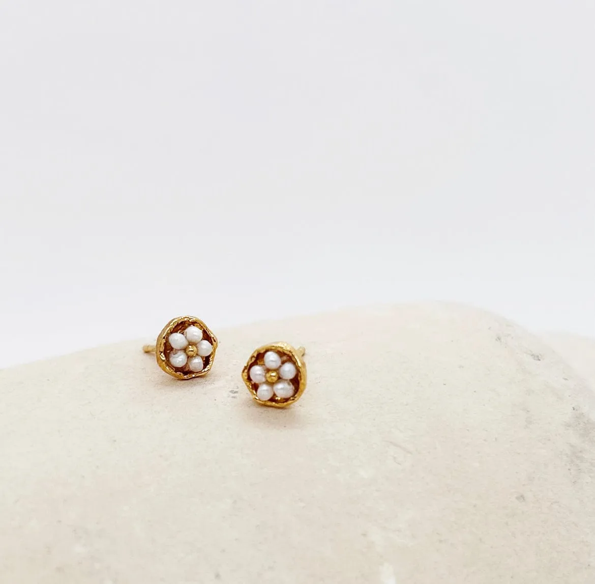 Elise Tsikis Genia boucles d'oreilles enfant rose 0,6 cm