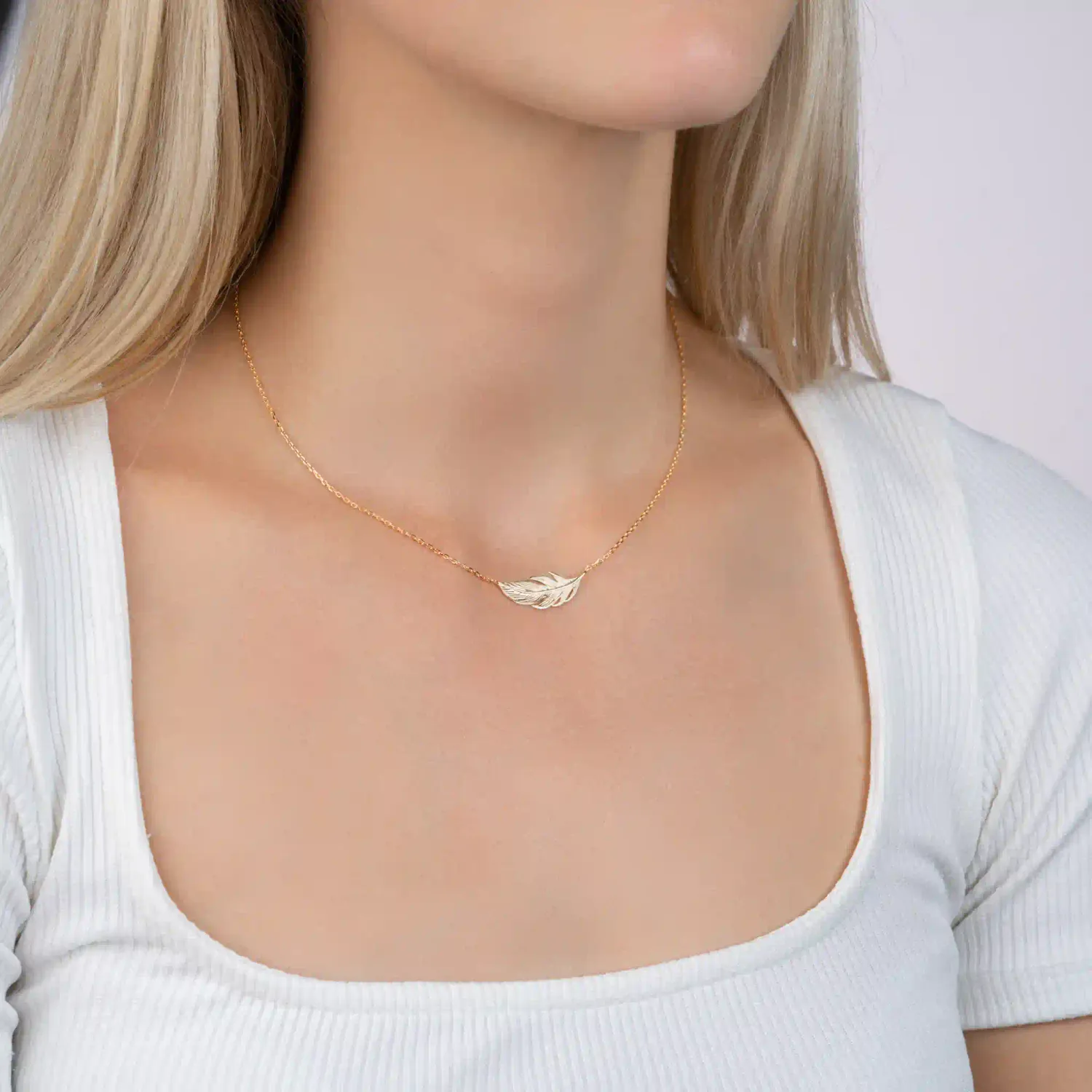 Oriana France collier plume plaqué or hypoallergénique
