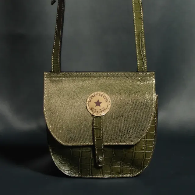 Secret de Cuir Besace sac bandoulière cuir kaki rabat doré