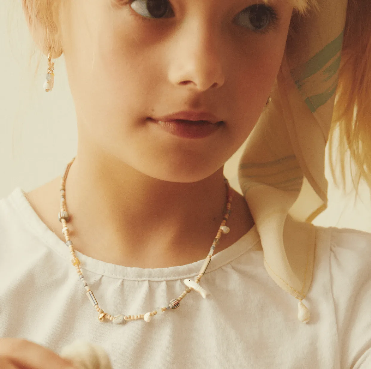 Elise Tsikis Liriopé mini créoles coquillage