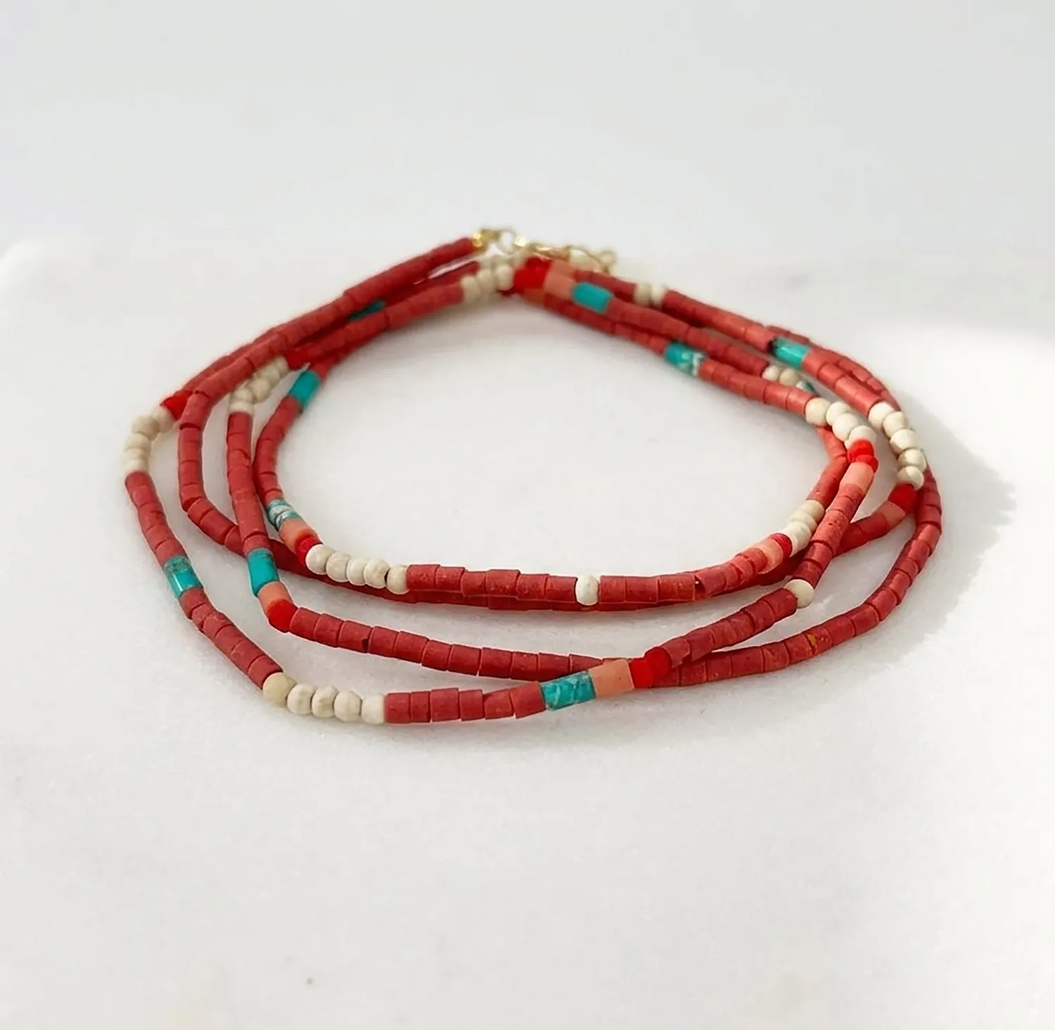 Elise Tsikis Kachina Naruna collier étoile rouge 71 cm