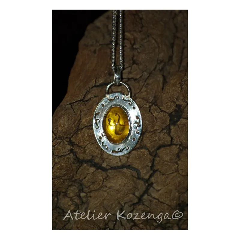 L'Atelier Kozenga pendentif Ambré ambre 14x10mm argent 950