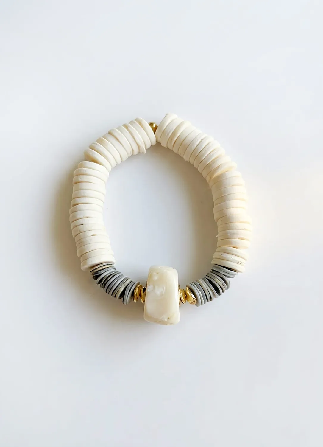 Elise Tsikis Eleftheria Reopoli bracelet doré
