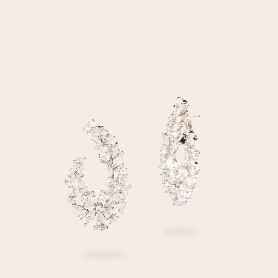 Ultima Edizione Feuille boucles d’oreilles zircons blancs