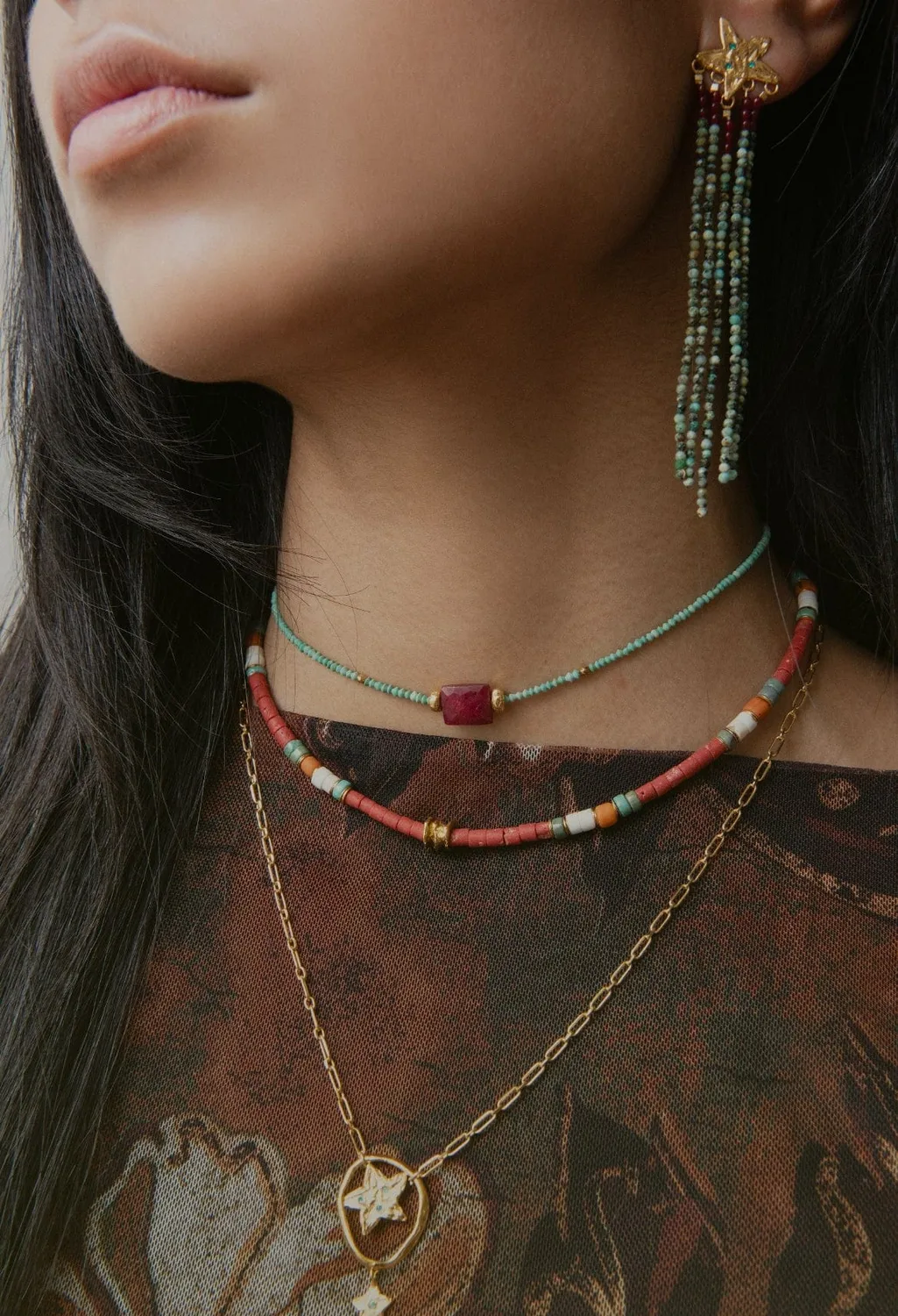 Elise Tsikis Meada collier blanc pierres naturelles