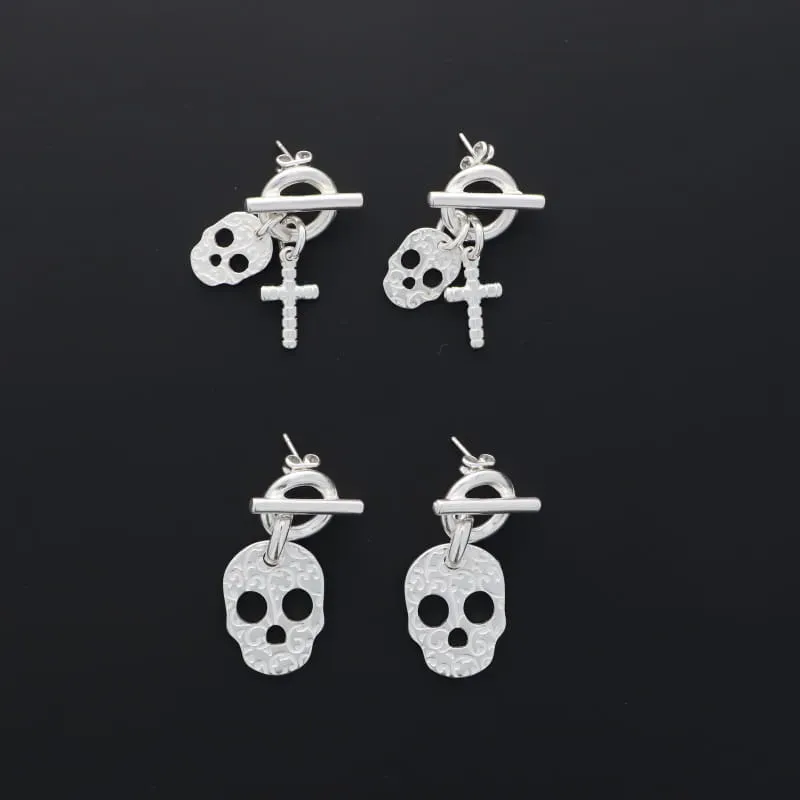 Secret de Cuir N°1204 boucles tête de mort argenté