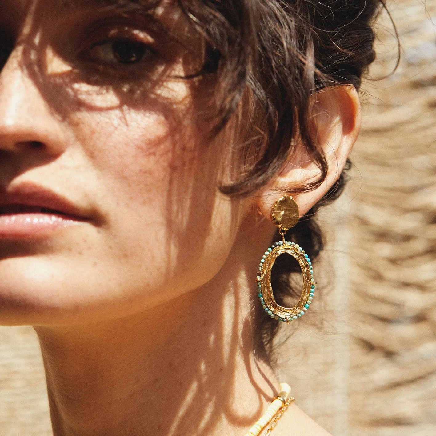 Elise Tsikis Oria boucles d'oreilles perle pendantes