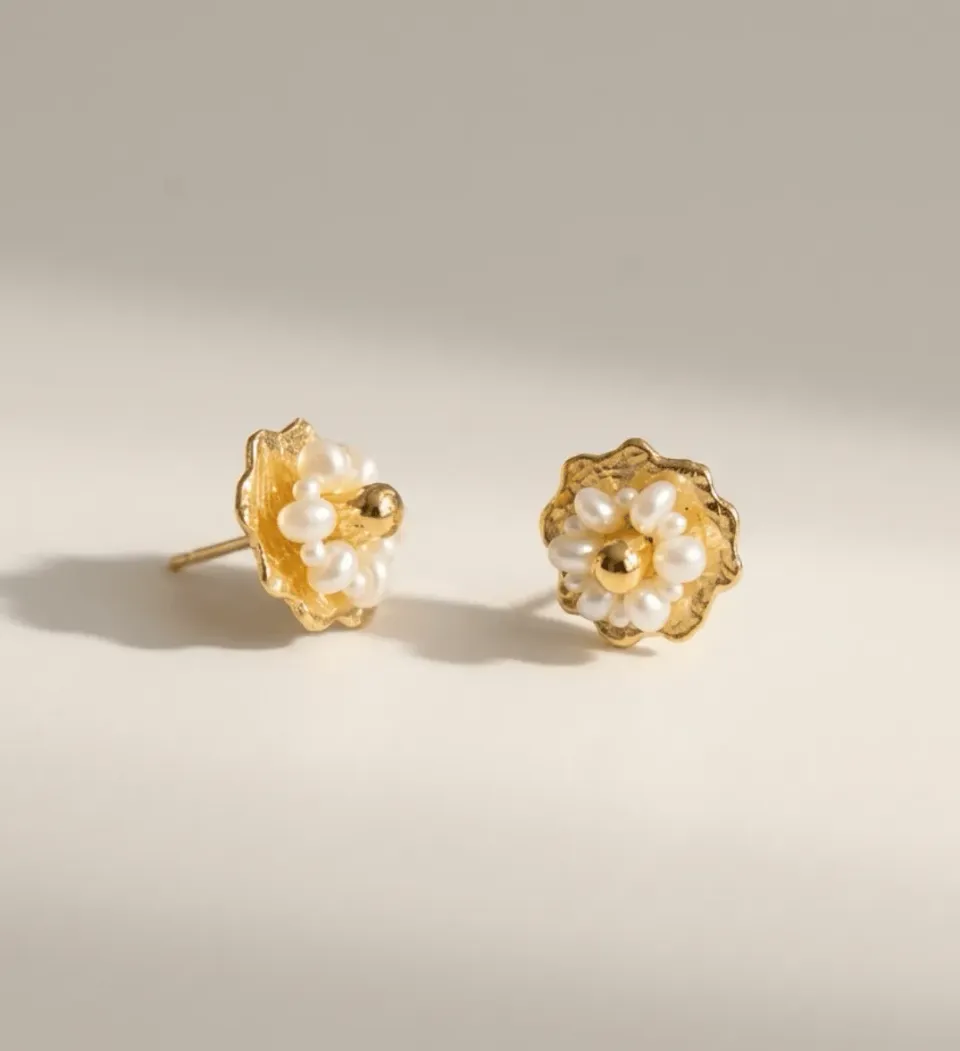 Elise Tsikis Ikaria Therma boucles d'oreilles perle