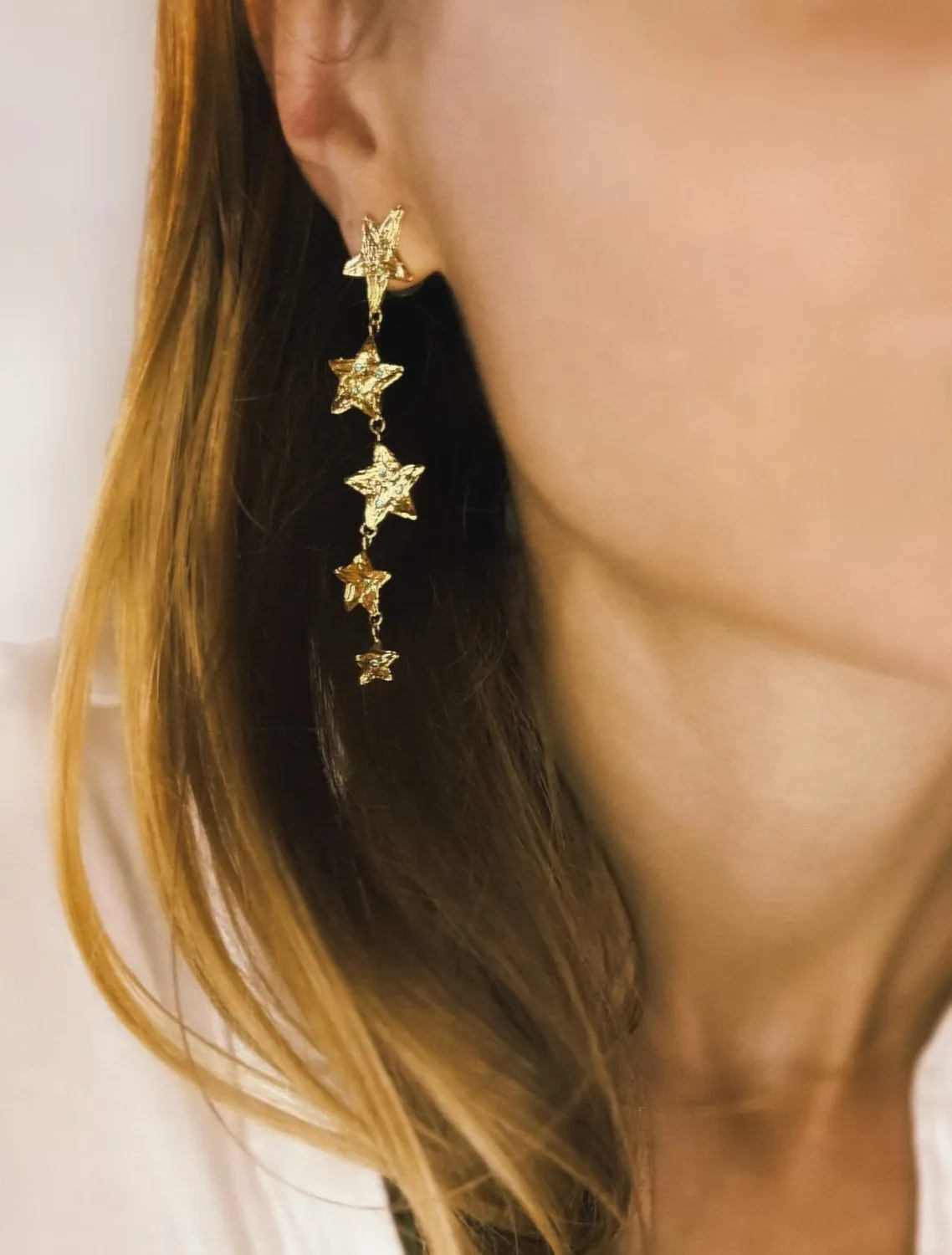 Elise Tsikis Lampasas boucles pendantes zircons 7,5 cm