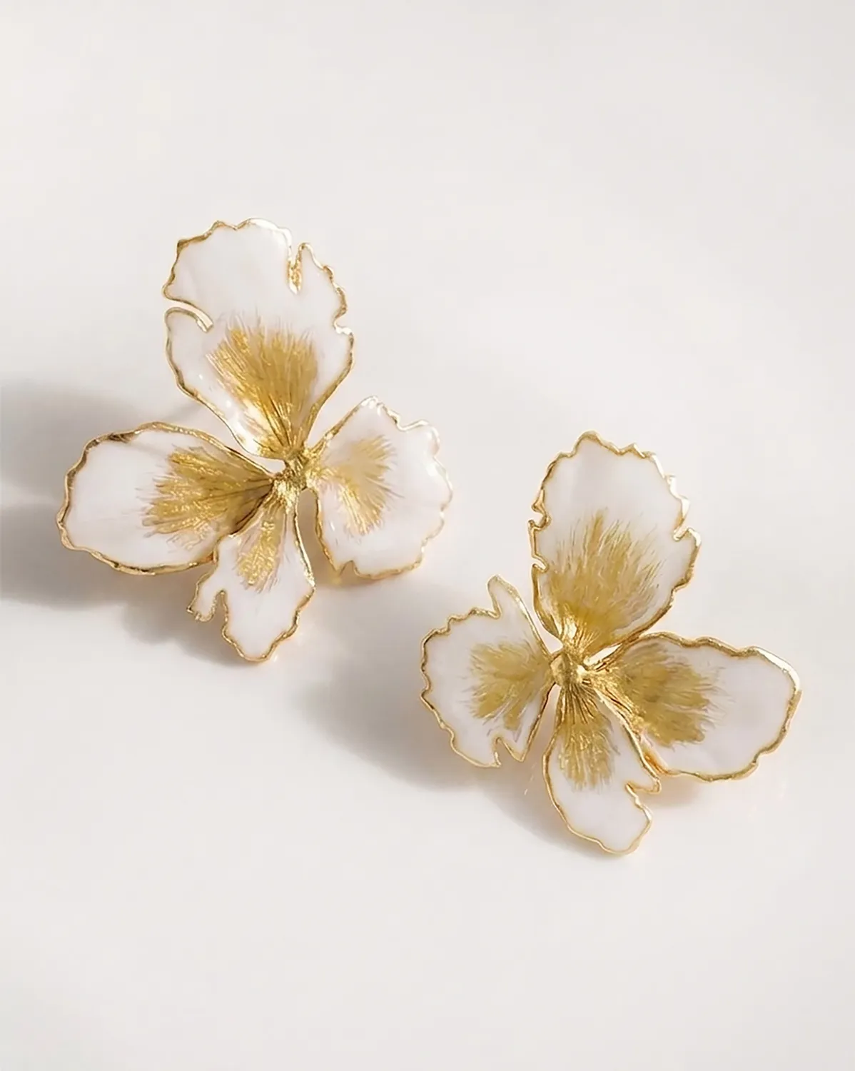 Elise Tsikis Nemesis Large boucles émaillées fleurs