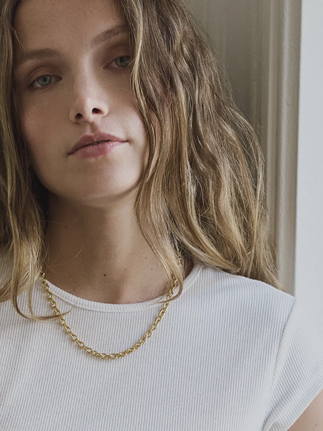 Elise Tsikis Epure Chanes collier 45 cm doré