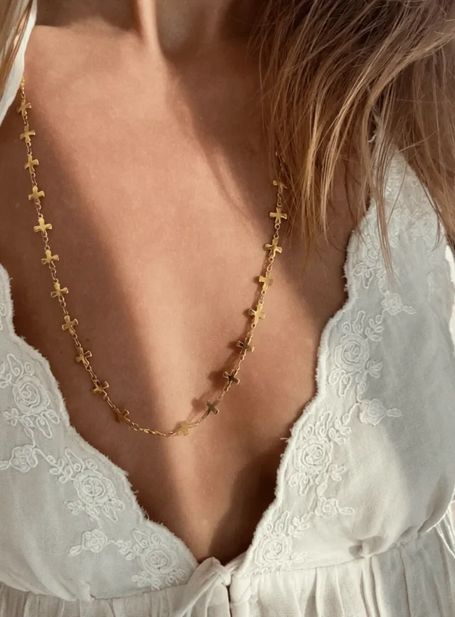 Elise Tsikis Kamari collier croix or jaune 45 cm