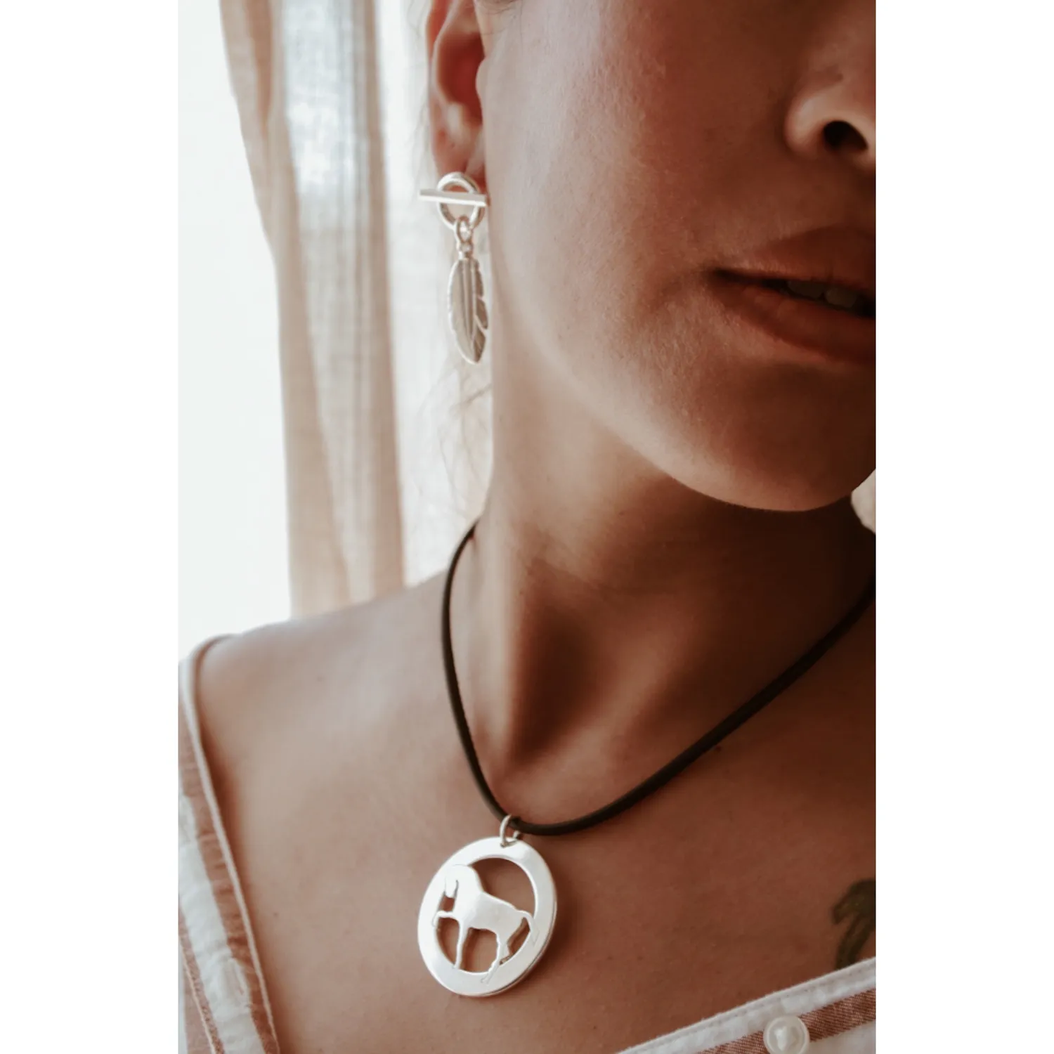 Secret de Cuir N°1352 ras de cou cuir pendentif argent