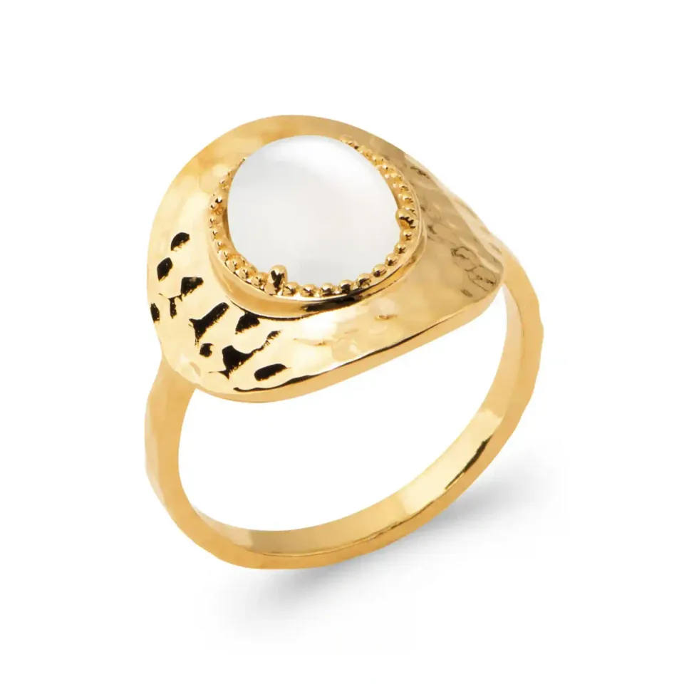 Oriana France bague pierre de lune martelée plaqué or