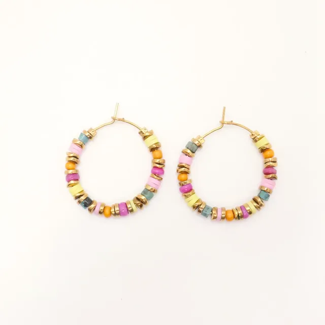 Cloralys Iris boucles créoles heishi 2,5 cm multicolore