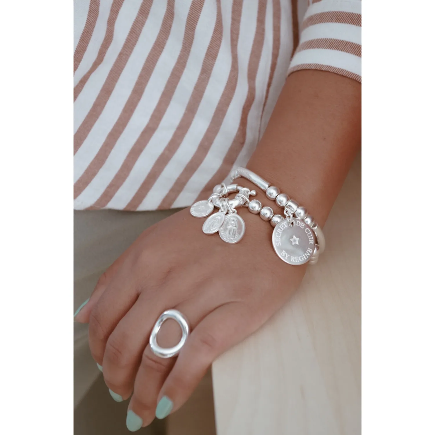 Secret de Cuir N°1343 bracelet élastique perles pierres